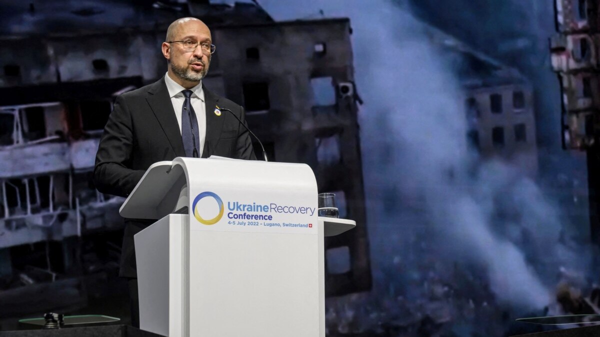 Шмигаль обговорив підтримку економіки України з європейським директором МВФ