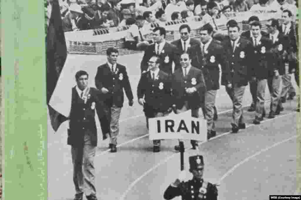 لباس کاروان ایران در المپیک ۱۹۶۸ مکزیکوسیتی