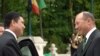 Türkmenistanyň prezidenti Gurbanguly Berdimuhamedow Rumyniýanyň prezidenti Traýan Basesku bilen duşuşýar, Buharest, iýul 2008-nji ýyl.