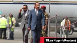 Predsednik Eritreje Isaias Afverki dčekao je premijera Etiopije Abija Ahmedau Adis Abebi