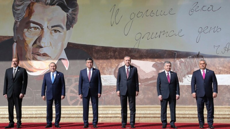 Özbegistan Türk geňeşine goşulmak üçin arza berdi