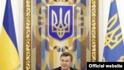 Виктор Янукович решил, что чиновников в стране должно стать меньше