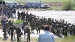 Російські силовики на Турецькому валу, 3 травня 2014 року