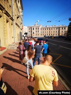 Очередь за бюллетенями в Санкт-Петербурге
