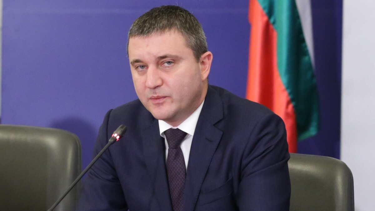Кабинетът планира да даде 500 млн. лв. на ББР за помощ на фирми заради ...