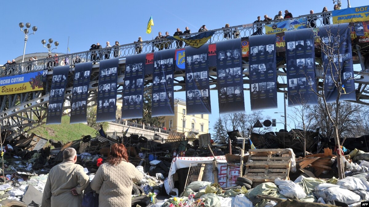 В Киеве вспоминают погибших в феврале 2014 года 21.02.2016 В Киеве вспоминают погибших в феврале 2014 года 21.02.2016