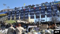 Траурно-молитвенное вече в Киеве на площади Независимости, 30 марта