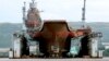 Российский авианесущий крейсер "Адмирал Кузнецов" на ремонте (архивный снимок)