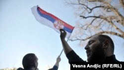 Протести біля резиденції президента Сербії, Белград, 17 березня
