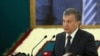 Uzbek interim leader and then-prime minister Shavkat Mirziyoyev delivers a speech during a mourning ceremony in Samarkand on September 3.