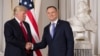 Трамп обещает помочь Польше в противостоянии России