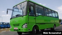 Автобус японской марки ISUZU производства ООО «СамАвто» в Узбекистане. Архивное фото. 