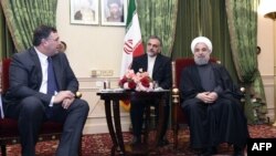 خبر خرید نفت ایران از سوی توتال در دیدار روز پنجشنبه رییس اجرایی این شرکت با حسن روحانی در پاریس اعلام شد.