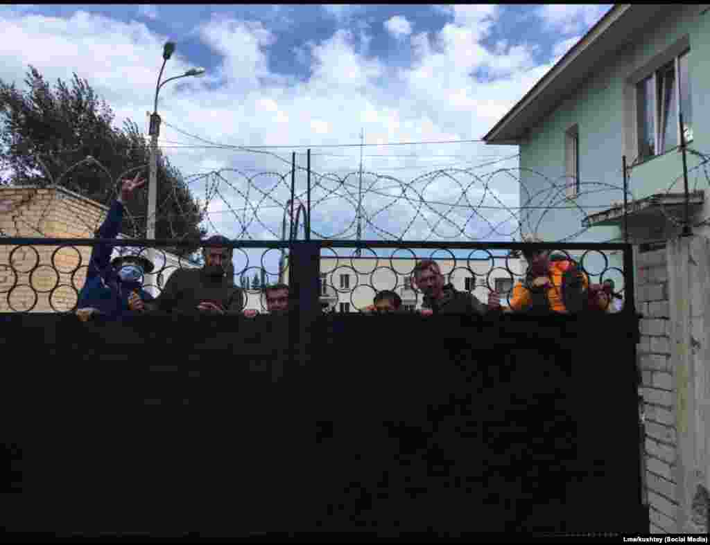 Activists detained in Kushtau are seen in Sterlitamak.