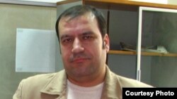 Таджикский журналист Хайрулло Мирсаидов.