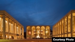Опера Метрополитен в Нью-Йорке