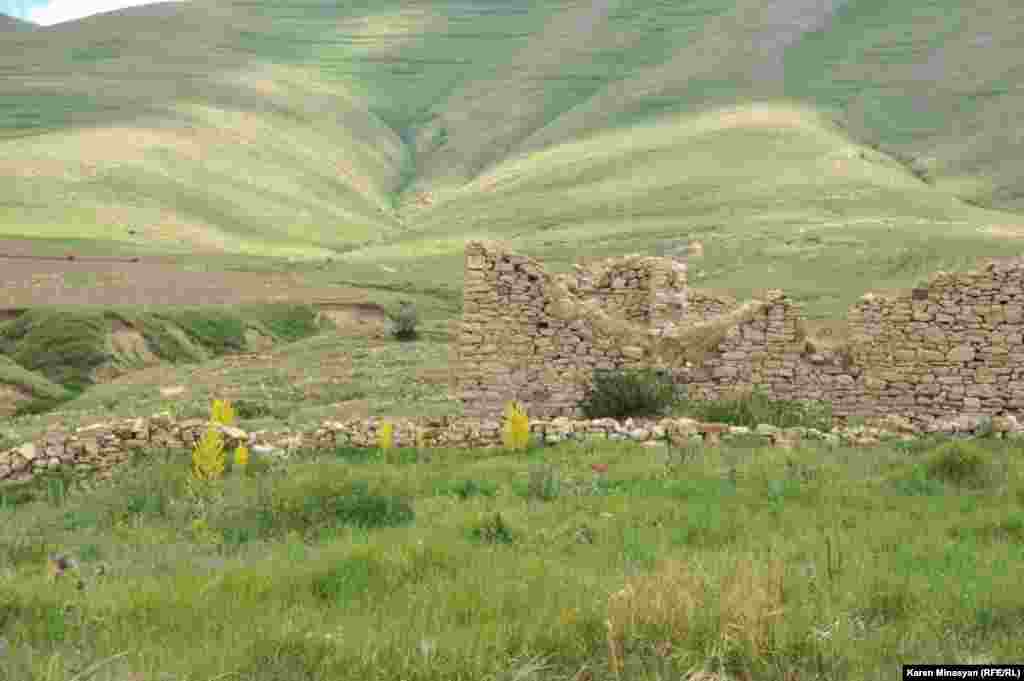 Armenia -- Treasures of Urtsasar mountains, 25Jun2012