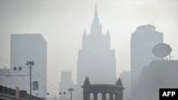 Moscova sub fumul incendiilor