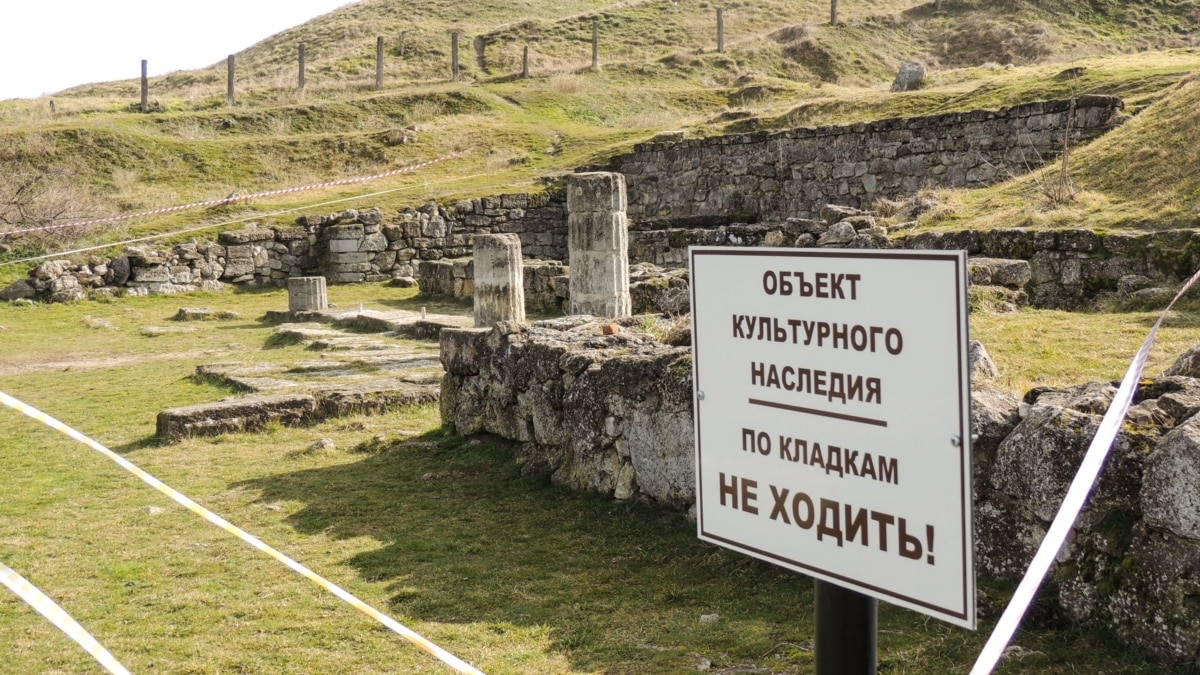 Керчь: череда необъяснимых разрушений на горе Митридат