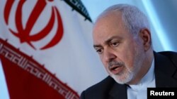 Міністр закордонних справ Ірану Джавад Заріф повідомив, що Тегеран перевищив допустимі обмеження в 300 кілограмів