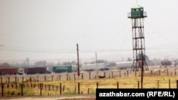 Türkmenistanyň we Eýranyň arasyndaky serhet.