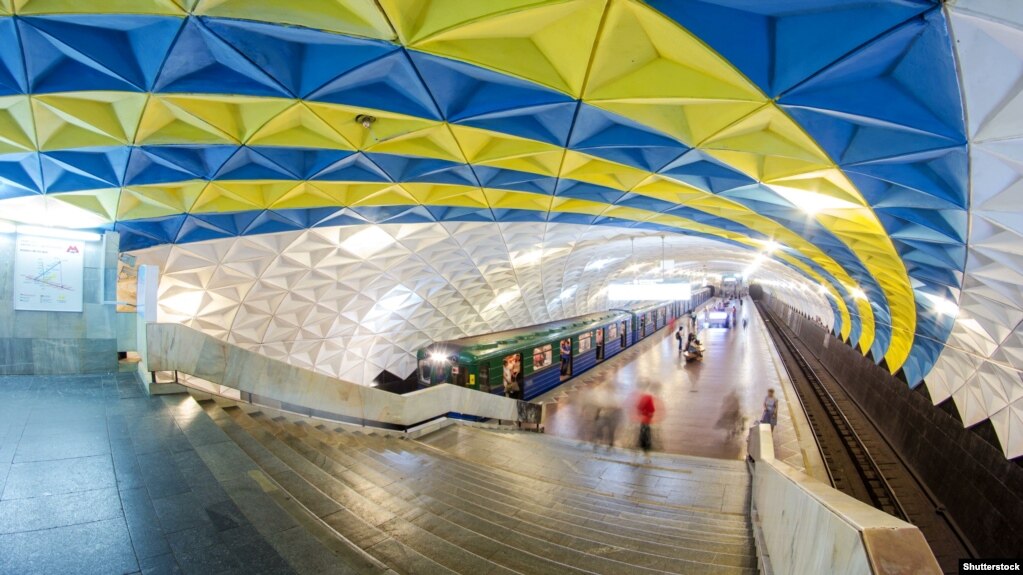 Поїзди в метро Харкова не їздять вже третій день, метрополітен працює в режимі укриття (фото архівне)