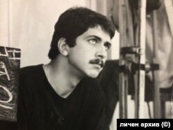 Евгений Михайлов по време на снимките на "Дом за нежни души", 1980 г.