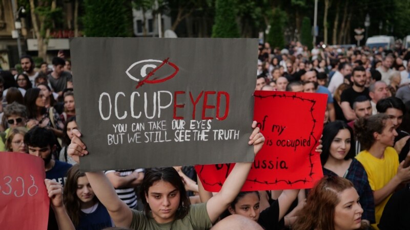 „Occupeyed”: Protestatarii georgieni denunță represiunile violente 