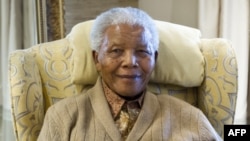 Оңтүстік африка Республикасының бұрынғы президенті Нельсон Мандела.