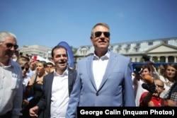 Klaus Iohannis, în Piața Universității