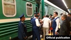 The first Dushanbe-Astana train arrived in the Kazakh capital's central railway station late on June 18.