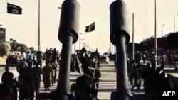 Ракка қаласындағы ИМ содырлары деп жарияланған видеодан алынған скриншот.