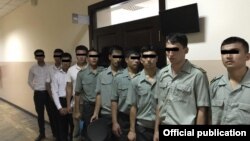 Имтиҳон қоидабузарлари (Сурат ТАТУ сайтидан олинди)