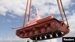 Знаменитый "розовый" танк