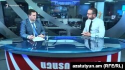 Заместитель министра обороны Армении Габриэл Балаян (слева) дает интервью Радио Азатутюн, Ереван, 10 сентября 2018 г.