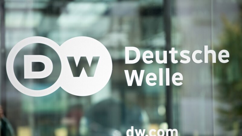 Русия илдә Deutsche Welle тапшыруларын туктата