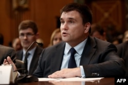 Pavlo Klimkin depunând mărturie in Senatul SUA in Washington, 7 martie, 2017