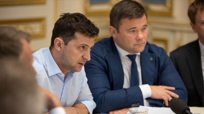 Зеленски со декрет распиша предвремени избори во Украина