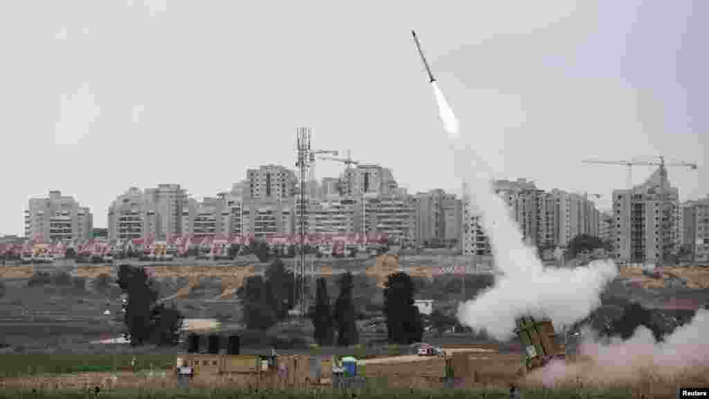 Начало военной операции израильской армии "Облачный столп" вблизи города Ашкелон