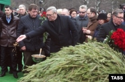 Михаил Касьянов на похоронах Бориса Немцова. Москва, 3 марта 2015 года