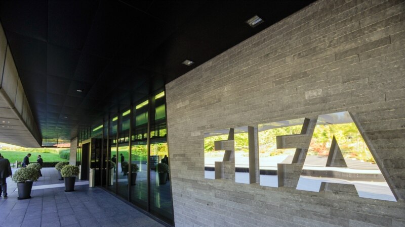 ФИФА: Узбекистон бояд ба Ривалдо и Денилсон 9.5 млн евро пардозад