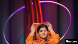 Malala Yousafzai la New York, laureată a premiului „Leadership in Civil Society" acordat de Clinton Global Initiative 2013 (CGI) în septembrie