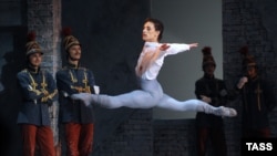 Сергей Полунин в роли Франца в балете Лео Делиба "Коппелия" 