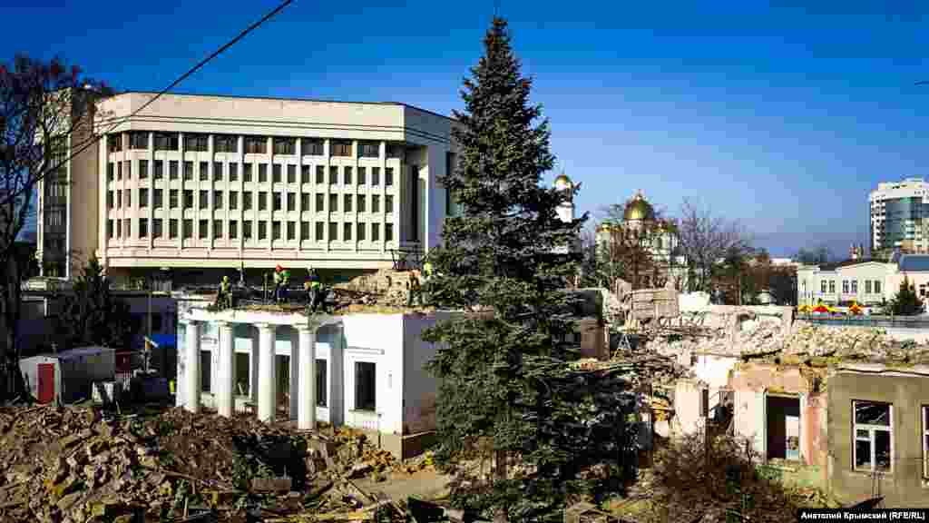 Снос здания Крымского академического&nbsp;театра кукол&nbsp;в&nbsp;Симферополе​