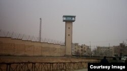 У тюрьмы в Иране. Иллюстративное фото.