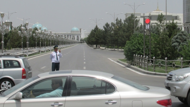 Aşgabat welaýat ýaşaýjylaryny kowup’, dilegçileri wagtlaýyn tussag edip, it-pişikleri 'ýok edip', halkara foruma taýýarlanýar