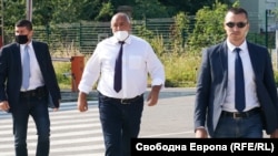 Премиерът Бойко Борисов пристига с охраната си в Специализираната прокуратура във вторник