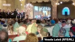 Hor kantora iz Jerusalima je na početku svečanosti posvećenja sinagoge izveo Molitvu za Izrael