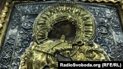 Сімейна реліквія родини Скоропадських – ікона ХVII «Богородиця Володимирська»