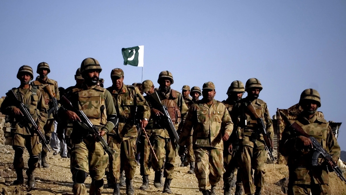 Islamization A Catch22 For Pakistani Military